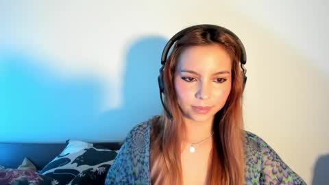 Snapshot of lolaverse chatting on 7, 5, 2026 Lola doll online show from 7, 5, 2026