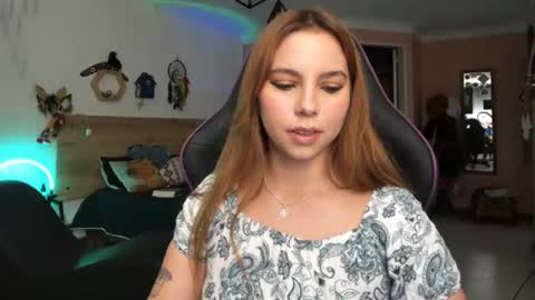 Snapshot of lolaverse chatting on 16, 7, 2026 Lola doll online show from 16, 7, 2026