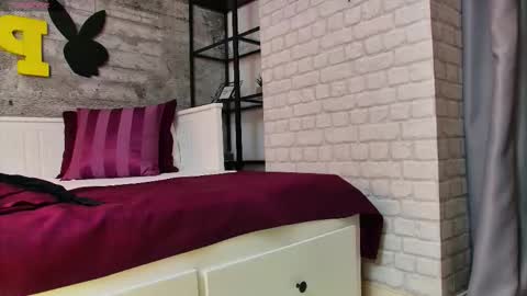 Snapshot of lolavixxen chatting on 20, 12, 2025 Lola online show from 20, 12, 2025