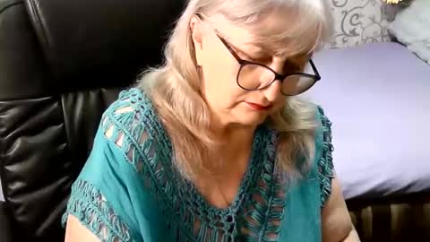 LolkaAlyss online show from 3, 11, 2025