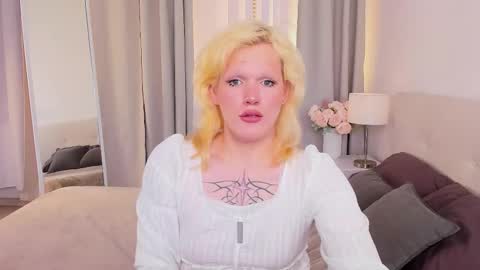 Snapshot of lollita_morgan chatting on 1, 3, 2026 lollita online show from 1, 3, 2026