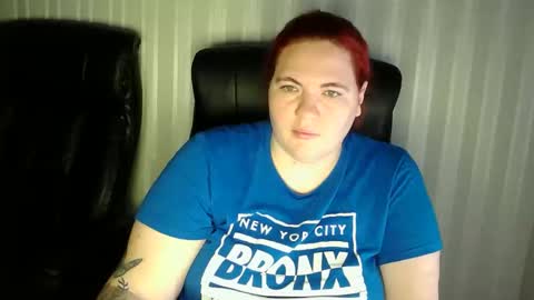 LollyNomelty online show from 5, 1, 2026