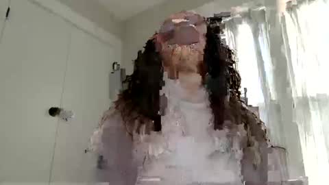 Snapshot of lolo_baby_ chatting on 27, 10, 2025 Lolo online show from 27, 10, 2025
