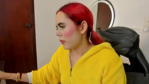 Snapshot of loly_berry chatting on 9, 4, 2026 L O L Y online show from 9, 4, 2026