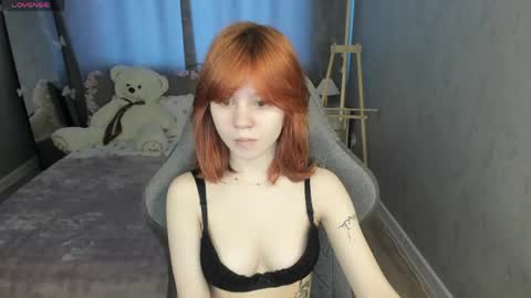 Snapshot of loly_cuttie chatting on 25, 4, 2026 Loly online show from 25, 4, 2026