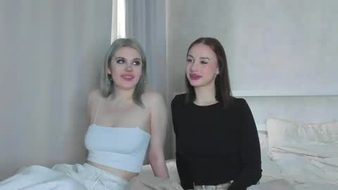 lolylaly online show from 24, 4, 2026