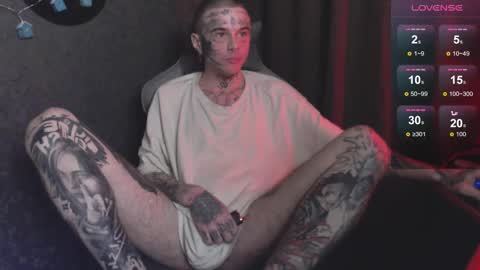 Snapshot of lone1ycrystal chatting on 17, 12, 2024 Chris online show from 17, 12, 2024