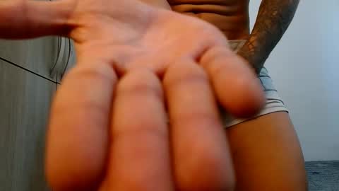 lonelydick2002 online show from 19, 2, 2026