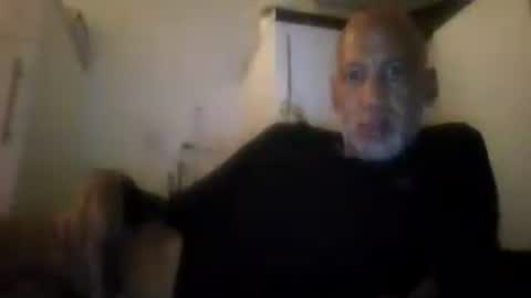 Snapshot of longblack2504 chatting on 9, 8, 2026 Mark Anthony online show from 9, 8, 2026