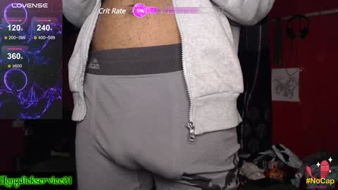 Snapshot of longdickservice01 chatting on 6, 12, 2024 professionalbreastsucker online show from 6, 12, 2024