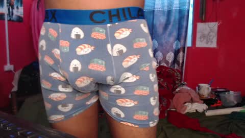 Snapshot of longdickservice01 chatting on 13, 12, 2024 professionalbreastsucker online show from 13, 12, 2024