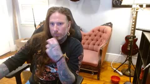 Snapshot of longhair021 chatting on 26, 10, 2025 longhair online show from 26, 10, 2025