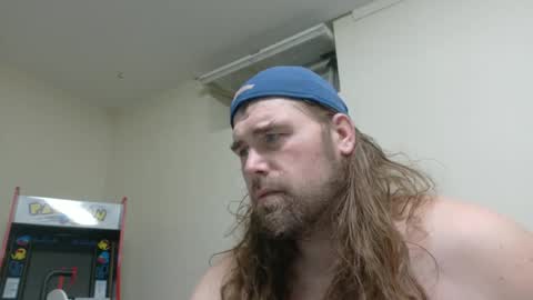 longhairedfreak1921 online show from 22, 9, 2025