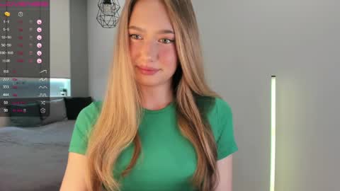 Snapshot of longoriaeva chatting on 27, 5, 2026 Eva online show from 27, 5, 2026