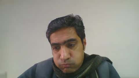 Snapshot of longthick1985 chatting on 17, 1, 2025 Lleida-man online show from 17, 1, 2025