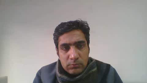 Snapshot of longthick1985 chatting on 17, 1, 2025 Lleida-man online show from 17, 1, 2025