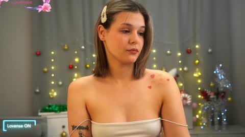 Snapshot of lookatmehabibi_ chatting on 15, 1, 2026 Adele Ellie and Lou Sally Dana and Bonnie online show from 15, 1, 2026