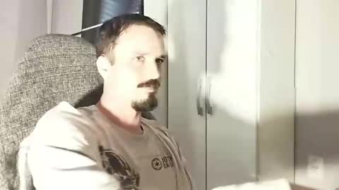 Snapshot of lookaz4010 chatting on 11, 11, 2025 Lucas online show from 11, 11, 2025