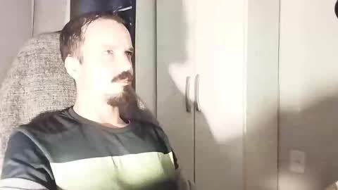 Snapshot of lookaz4010 chatting on 16, 11, 2025 Lucas online show from 16, 11, 2025