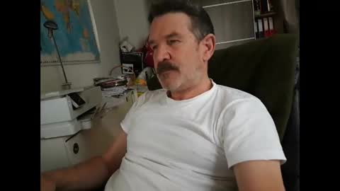 lookercgn online show from 6, 1, 2025