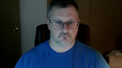 Snapshot of lookin75 chatting on 21, 10, 2025 lookin75 online show from 21, 10, 2025