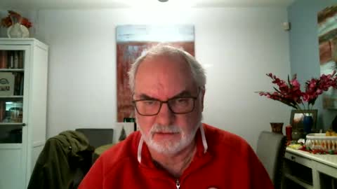 Snapshot of loop102 chatting on 10, 1, 2025 loop102 online show from 10, 1, 2025