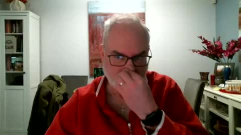 Snapshot of loop102 chatting on 29, 1, 2025 loop102 online show from 29, 1, 2025