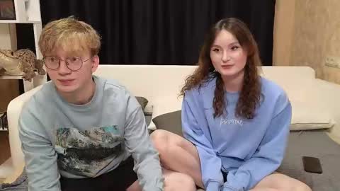 Jean and Isa right couple Mark and Eva left couple online show from 12, 2, 2025