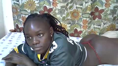 Snapshot of lora_amor chatting on 7, 6, 2026 lora_amor online show from 7, 6, 2026