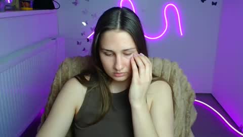 Snapshot of lora_kisses chatting on 7, 5, 2026 Lora online show from 7, 5, 2026