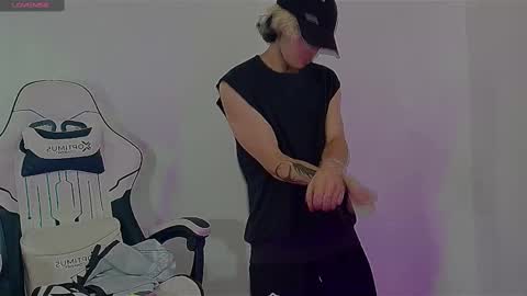 Snapshot of lord_moon_king chatting on 16, 9, 2025 lord_moon_king online show from 16, 9, 2025