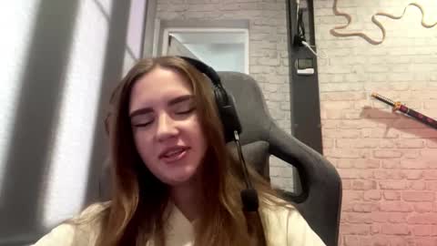 Molly online show from 14, 10, 2025