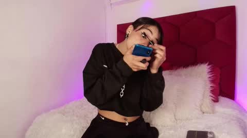 LORELI online show from 7, 11, 2025