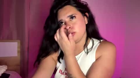 lorem_adams online show from 18, 5, 2026