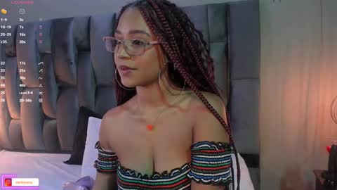 Snapshot of lorena_vieira_ chatting on 22, 2, 2025 Lorena Vieira online show from 22, 2, 2025