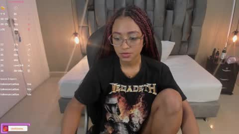 Snapshot of lorena_vieira_ chatting on 10, 3, 2025 Lorena Vieira online show from 10, 3, 2025