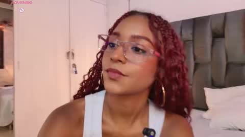 Snapshot of lorena_vieira_ chatting on 23, 9, 2025 Lorena Vieira online show from 23, 9, 2025