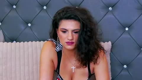 Snapshot of lorennemays chatting on 7, 2, 2026 Lorenne Mays online show from 7, 2, 2026