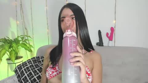Snapshot of lorens_martin chatting on 7, 5, 2026 L O R E N online show from 7, 5, 2026