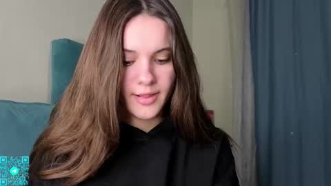 Chloe for Fan BlackHole online show from 27, 10, 2025