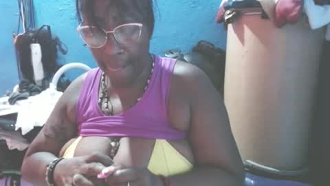 Snapshot of loretybighot chatting on 5, 4, 2026 loretybighot online show from 5, 4, 2026