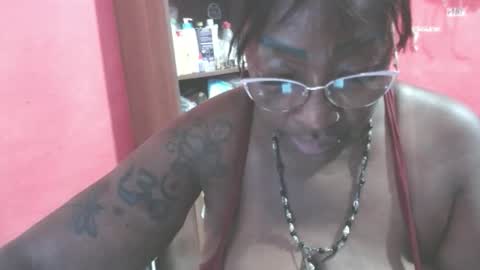 Snapshot of loretybighot chatting on 10, 4, 2026 loretybighot online show from 10, 4, 2026