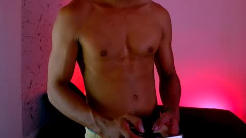 Lorian Vikel  online show from 5, 4, 2026