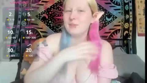 Snapshot of loricritter2 chatting on 10, 4, 2026 Lori Critter online show from 10, 4, 2026