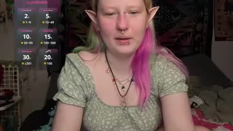 Snapshot of loricritter2 chatting on 9, 5, 2026 Lori Critter online show from 9, 5, 2026