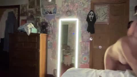 Lorelai Kane online show from 12, 9, 2025