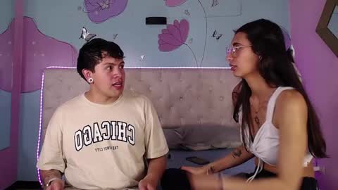 Snapshot of los_inquietos chatting on 18, 12, 2025 Los inquietos online show from 18, 12, 2025