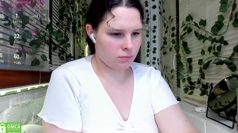 Alisa   My darlings online show from 2, 2, 2025