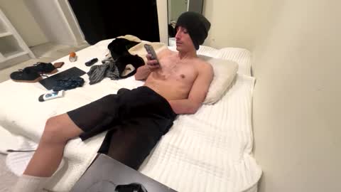 lostpuppyboy online show from 15, 12, 2025