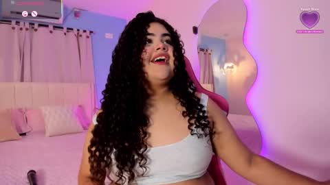 Snapshot of lou_22_ chatting on 25, 2, 2026 Lou online show from 25, 2, 2026